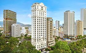 Khách Sạn MerPerle Beach